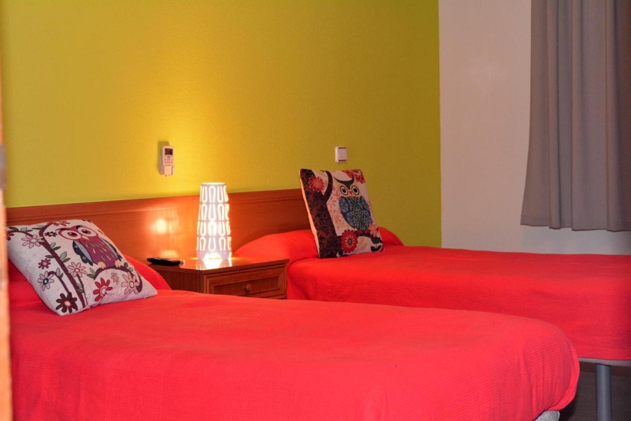 Hostal Gastrobar Carmelo Villarejo de Salvanés Exterior foto